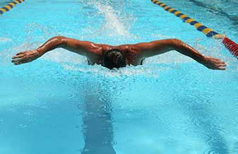 Iar Esportes Escola de Natação - Foto 1
